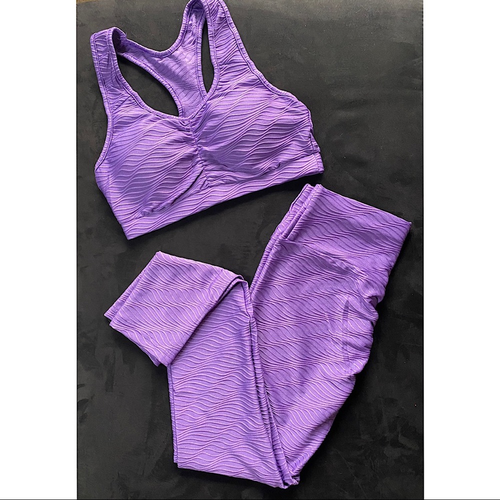 2 Piece Sports Bra Leggings Set (Lavender)